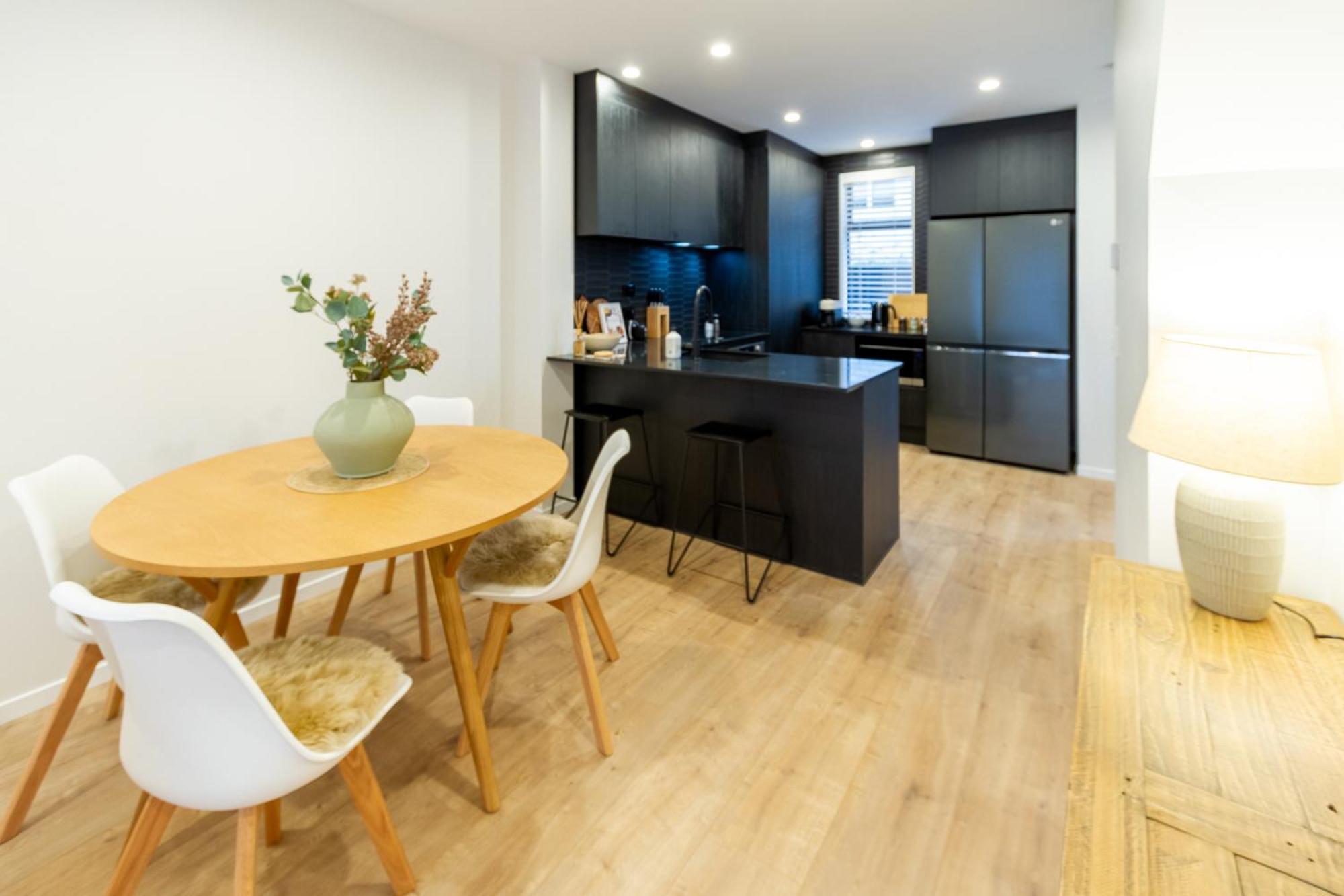 Stylish 3 Bedroom Home In Prime City With Garage Christchurch Exteriér fotografie