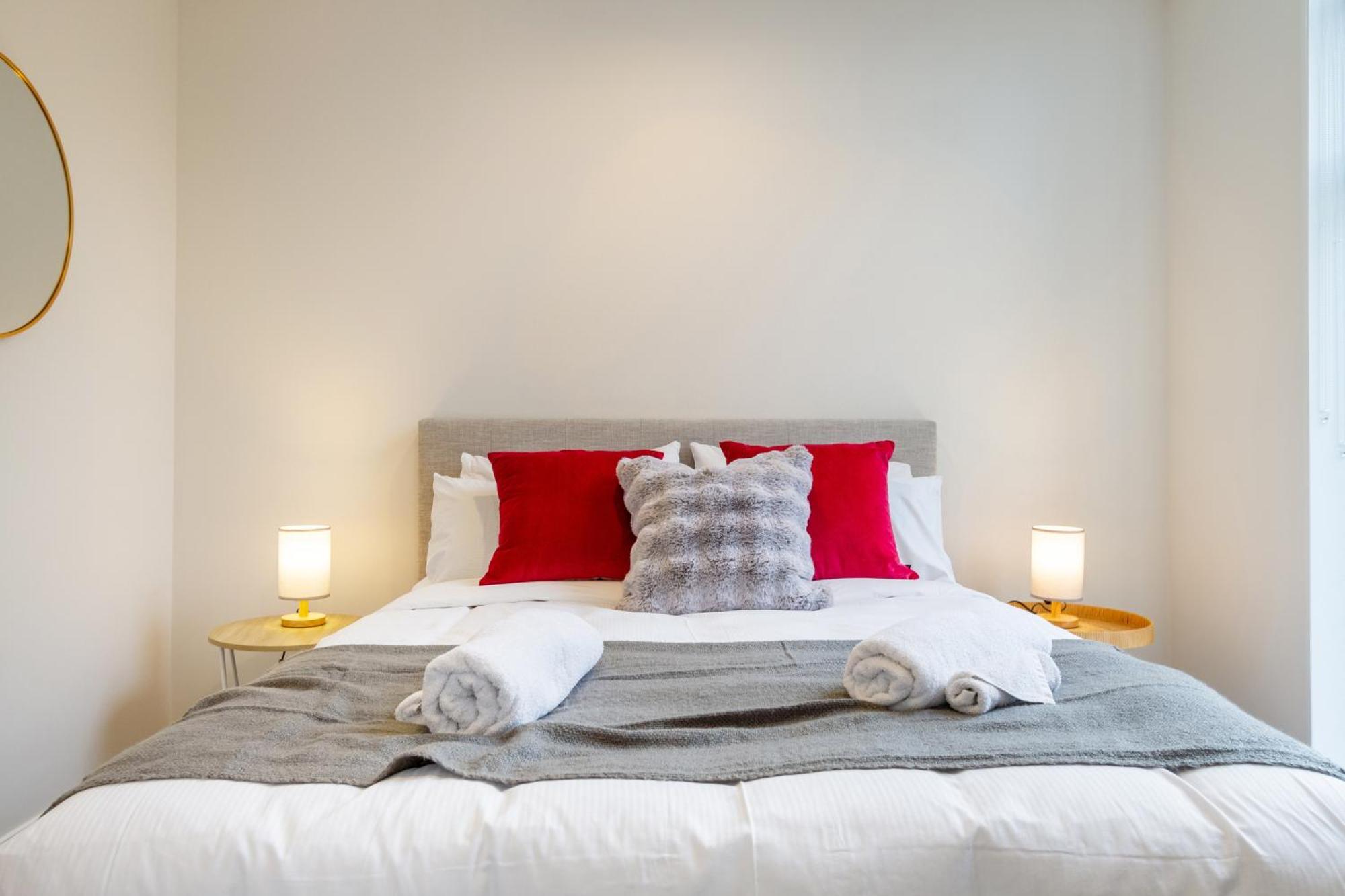 Stylish 3 Bedroom Home In Prime City With Garage Christchurch Exteriér fotografie