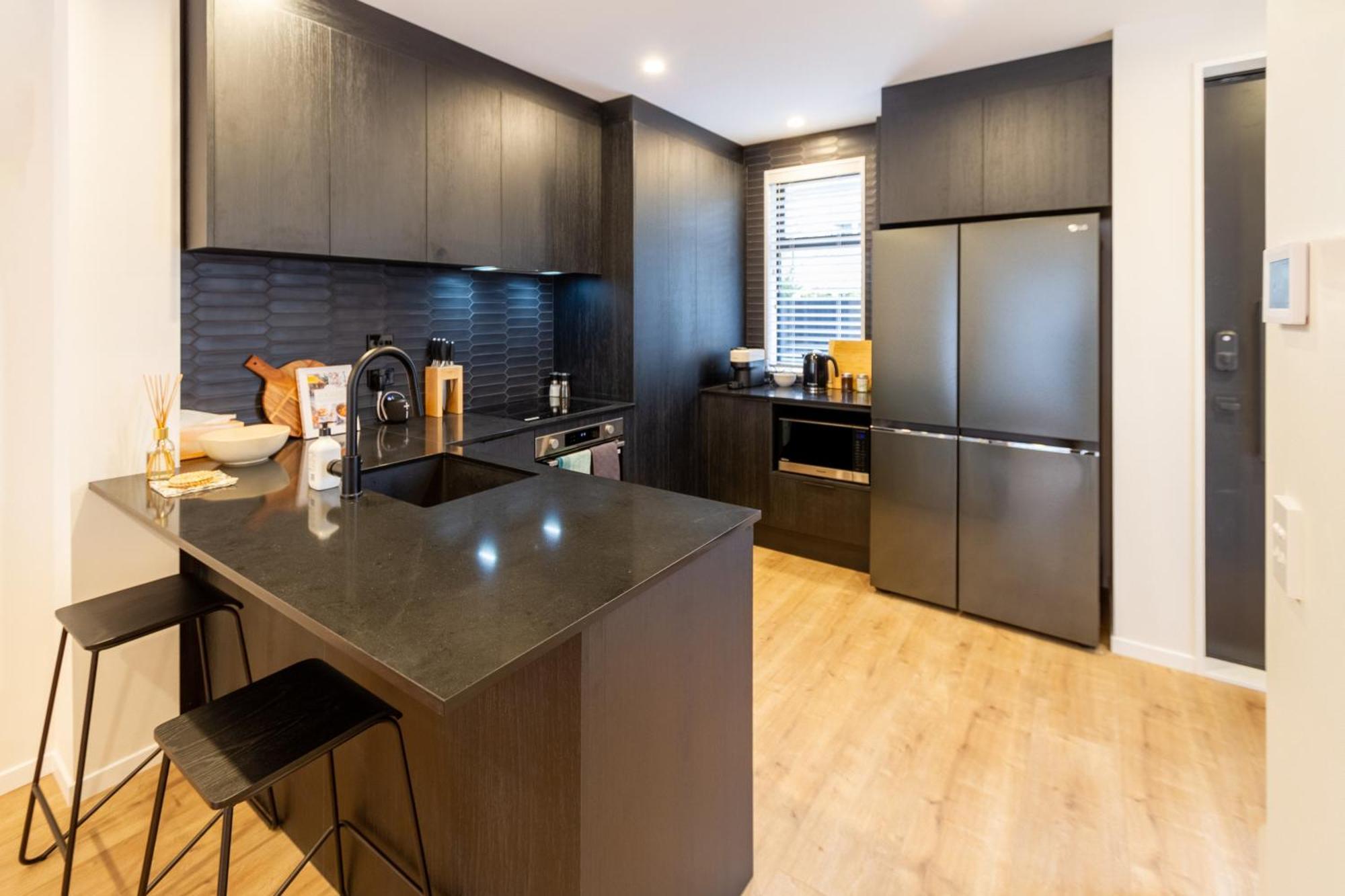 Stylish 3 Bedroom Home In Prime City With Garage Christchurch Exteriér fotografie